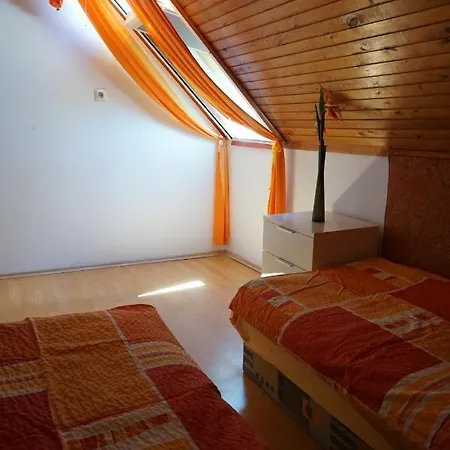 Feriehus Alexandra Vendeghaz *